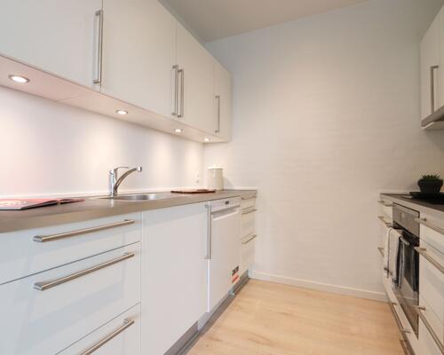 Dejlig 2-vær. lejl. i stueplan på Vintervej med egen terrasse/have.