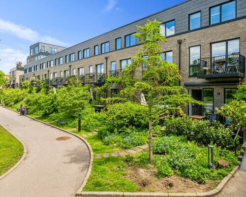 Skønt nyere møbleret rækkehus til udlejning 1 år fra 1/3