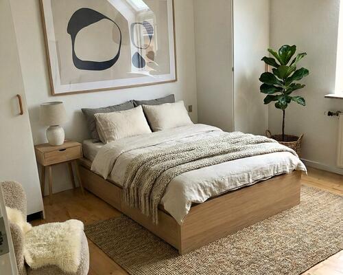 2-værelses lejlighed med altan, egen indgang og elevator i Odense