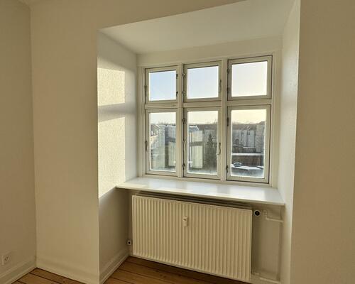 Charmerende lejlighed med lys og plads i Aalborg