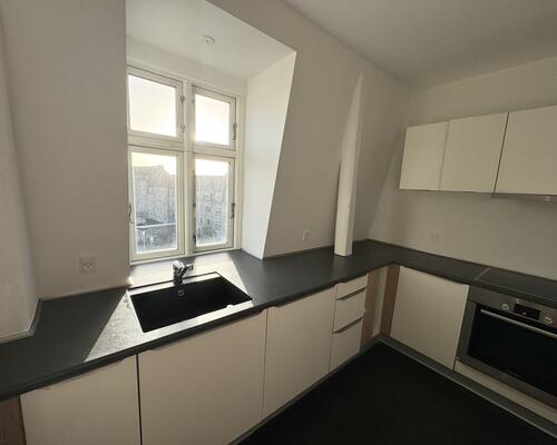 Charmerende lejlighed med lys og plads i Aalborg