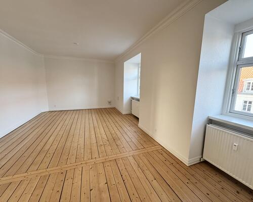 Charmerende lejlighed med lys og plads i Aalborg