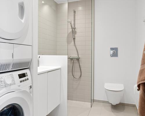 Moderne, lys og rummelig 2-værelses lejebolig