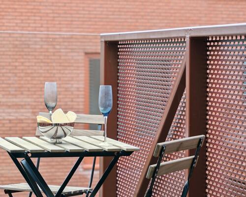 Moderne, lys og rummelig 2-værelses lejebolig