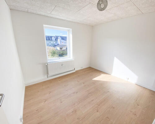 Stor og charmerende 4-værelses lejlighed i Vejgaard