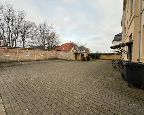 Fin lys 2-værelses tæt på gågaden