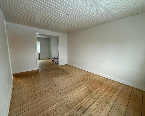 Fin lys 2-værelses tæt på gågaden