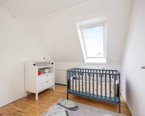 Flot og fuldt møbleret enderækkehus | Hvidovre