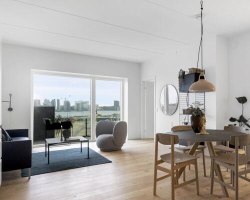 Lækker 4-værelses hjørnelejlighed med vestvendt altan