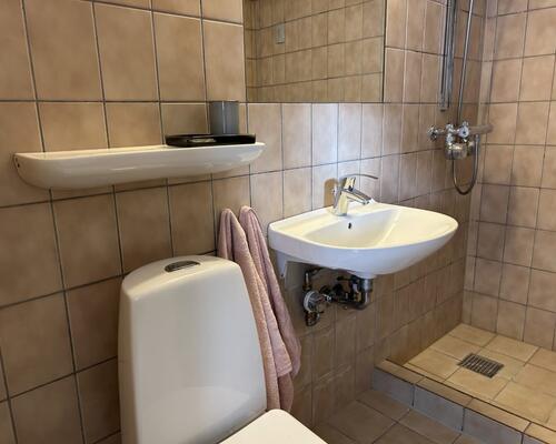 Unik lejlighed i 2 plan med kig til Odense å – 87 Kvm