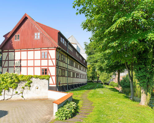 Unik lejlighed i 2 plan med kig til Odense å – 87 Kvm