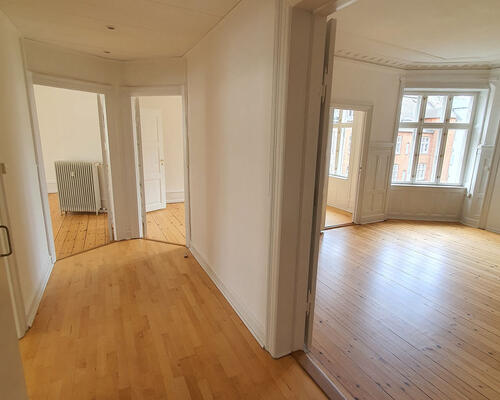 5 værelses lejlighed i København Ø