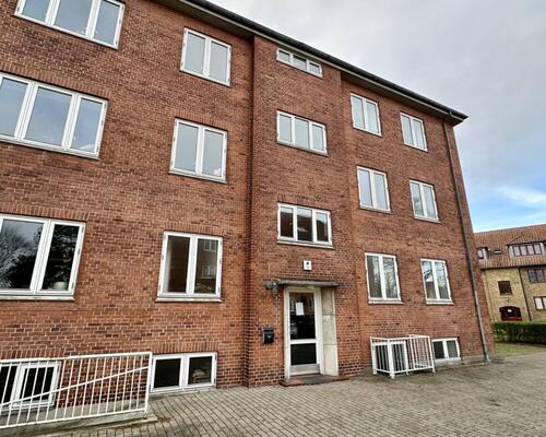 2 værelses – Roesskovsvej 54, 3. th – Odense V