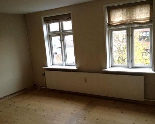 Flot og velholdt lejlighed i hyggelige omgivelser