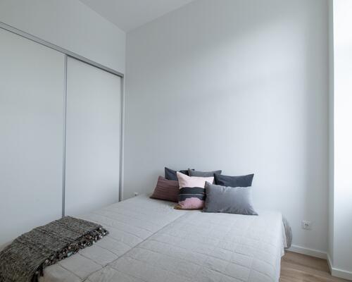 Rummelig lejlighed med lys og stemning i Svenstrup