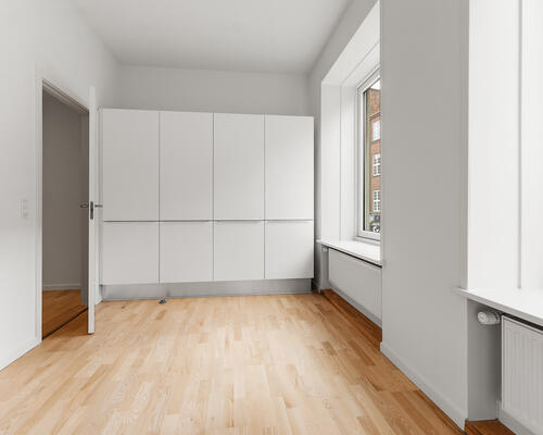 ✨ Lys og rummelig 4-værelses lejlighed midt i Odense C – perfekt som delelejlighed! ✨