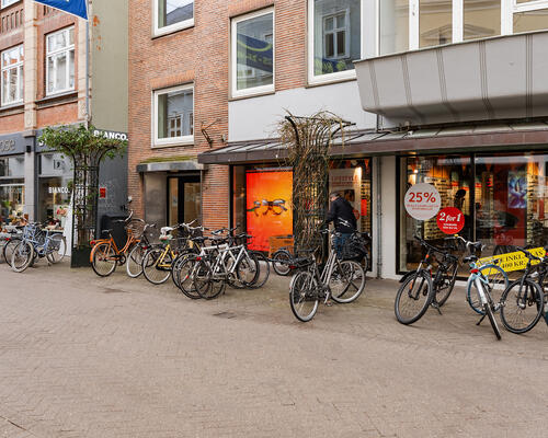 ✨ Lys og rummelig 4-værelses lejlighed midt i Odense C – perfekt som delelejlighed! ✨