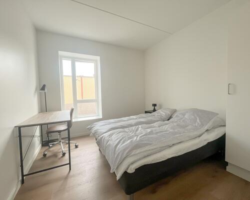 Spritny og lækker lejlighed i Sporbyen