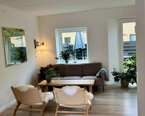 Nyere 4 værelses rækkehus udlejes i Højbjerg.