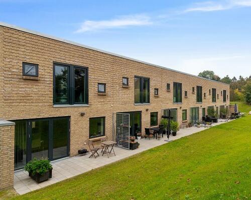 Nyere 4 værelses rækkehus udlejes i Højbjerg.