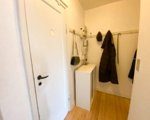 Lys og rummelig 2-værelses lejlighed på Himmerlandsgade