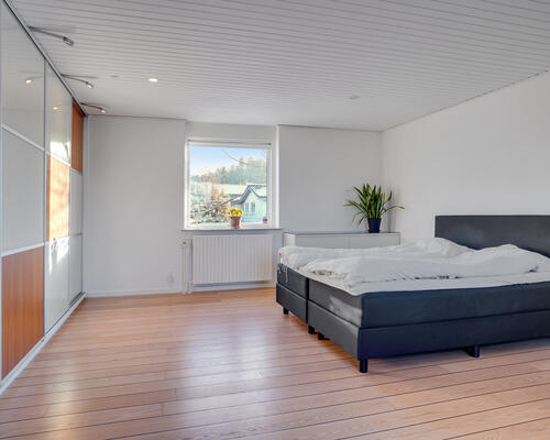 Stor og rummelig udsigtsvilla, Viborg