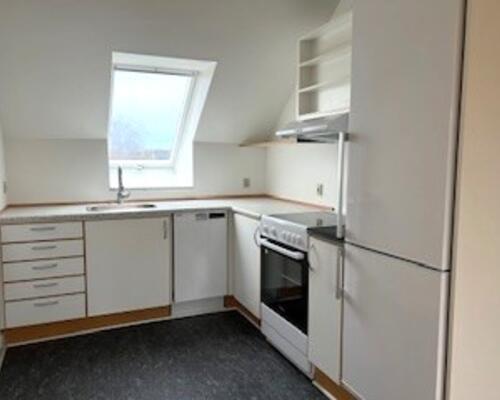 Flot 3 værelses lejlighed på lukket vej centralt i Nyborg -83 Kvm