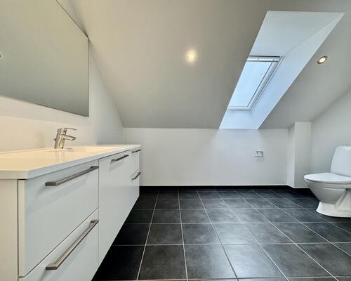 5 værelses lejlighed i Odense S