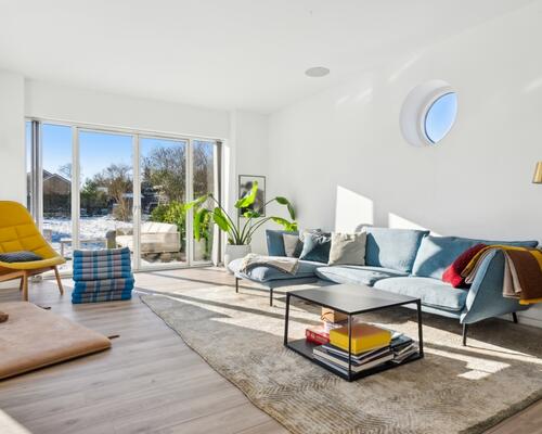 Eksklusiv og gennemrenoveret villa til møbleret leje i 2-12 mdr fra 1/1-2026 eller efter aftale