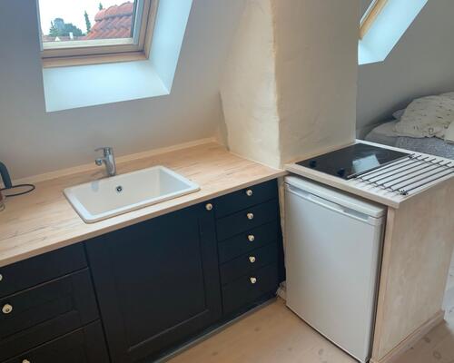 KUN EXPATS Hyggelig møbleret studio udlejes til expats