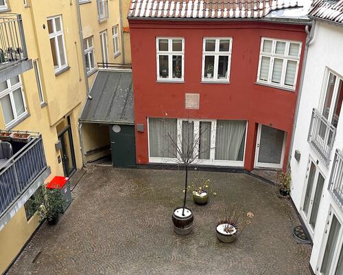 Lækker citylejlighed med altan