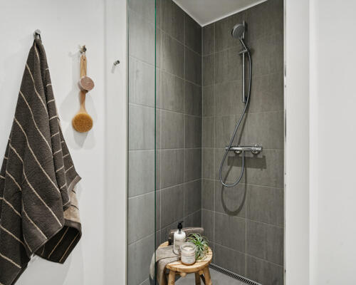 Skøn og lækker 4-værelses lejlighed med altan