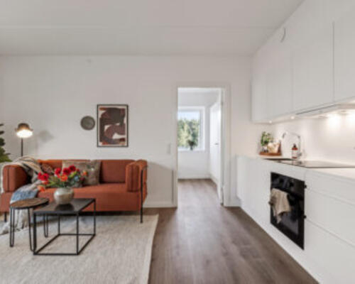 Skøn og lækker 2-værelses lejlighed med altan