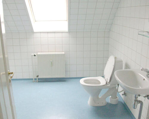 Stor 2 værelses lejlighed i Randers