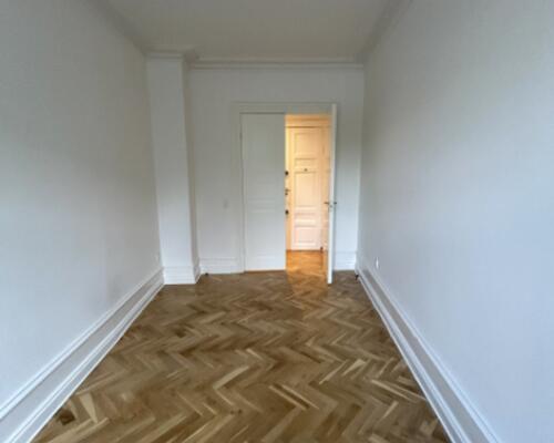 Charmerende 5-Værelses lejlighed ved Sortedams Sø , Østerbro