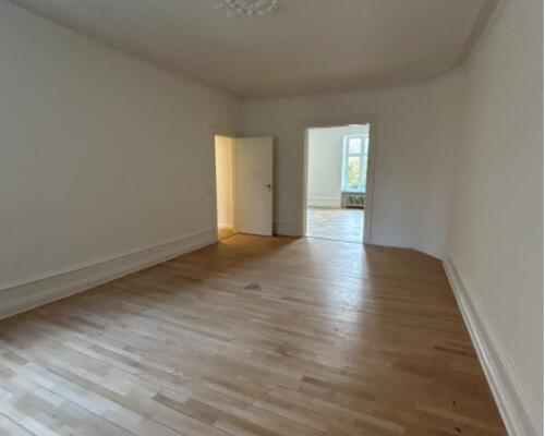 Charmerende 5-Værelses lejlighed ved Sortedams Sø , Østerbro