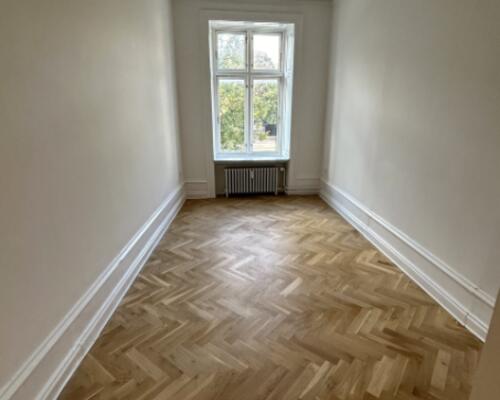 Charmerende 5-Værelses lejlighed ved Sortedams Sø , Østerbro