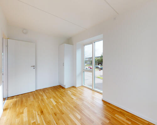 Lys 4-værelses bolig med stor altan