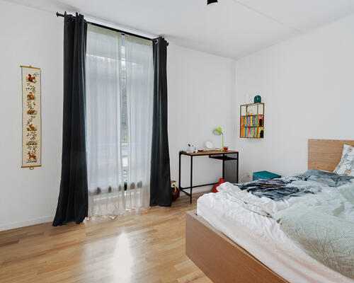 Dejlig og delevenlig 4-værelses lejlighed på Overblikket