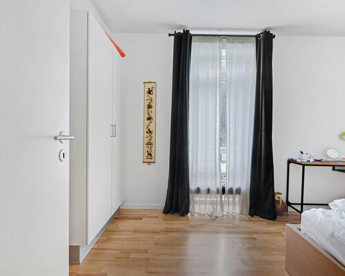 Dejlig og delevenlig 4-værelses lejlighed på Overblikket