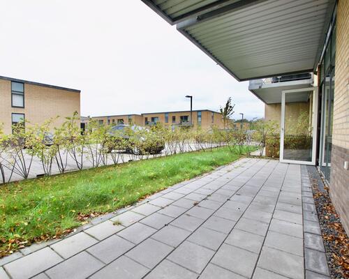 Dejlig og delevenlig 4-værelses lejlighed på Overblikket