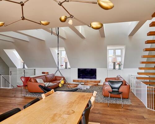 Eksklusiv penthouse lejlighed med privat tagterrasse | København Ø