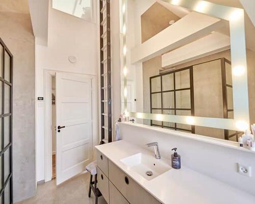 Eksklusiv penthouse lejlighed med privat tagterrasse | København Ø