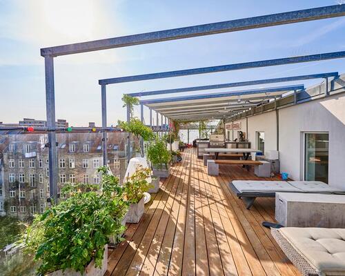 Eksklusiv penthouse lejlighed med privat tagterrasse | København Ø