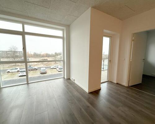 Lys og nyere 4-værelses lejlighed i Randers NV