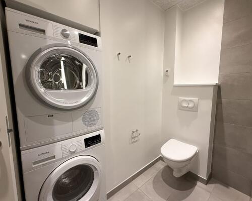 Lys og nyere 4-værelses lejlighed i Randers NV