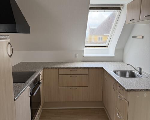 Moderne 3-værelses lejlighed i centrum af Skive – ledig nu!
