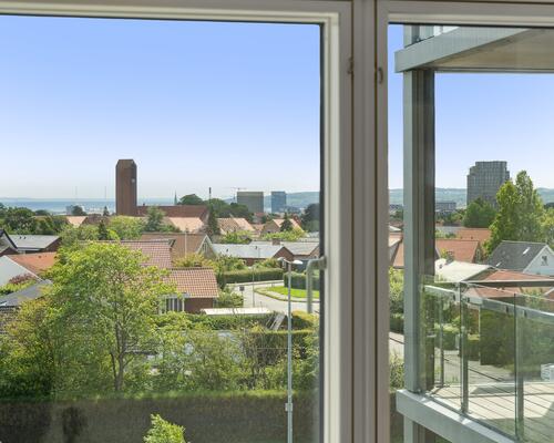 Delevenlig for tre personer - 3 km til UNI