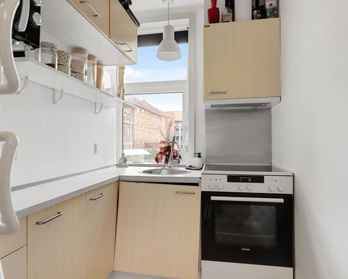 Flot 2-værelses lejlighed - OBS nyt køkken og badeværelse