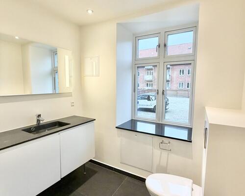 2 værelses – Nyborgvej 96, st. tv. – Odense C